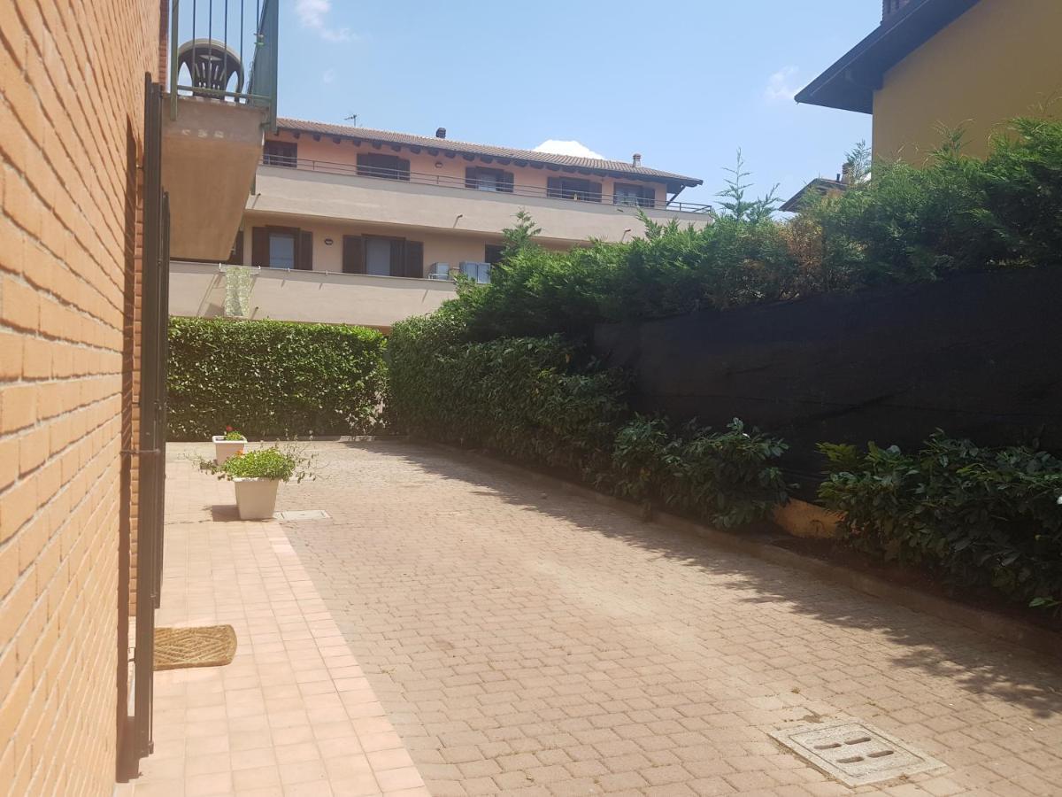 La Quercia Fiorita Hotel Trivolzio ภายนอก รูปภาพ