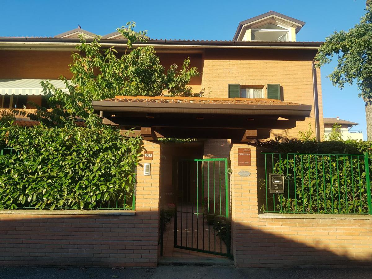 La Quercia Fiorita Hotel Trivolzio ภายนอก รูปภาพ