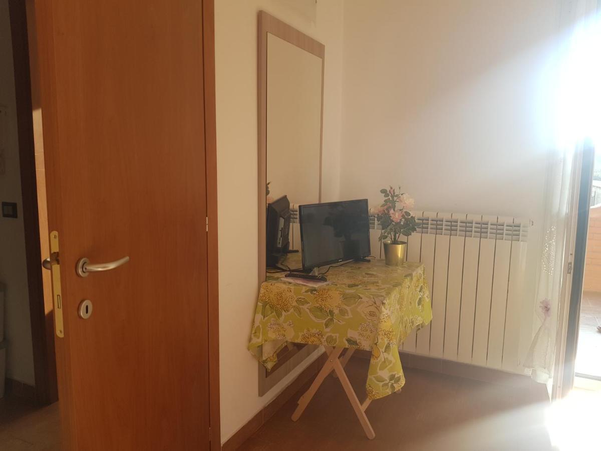 La Quercia Fiorita Hotel Trivolzio ภายนอก รูปภาพ
