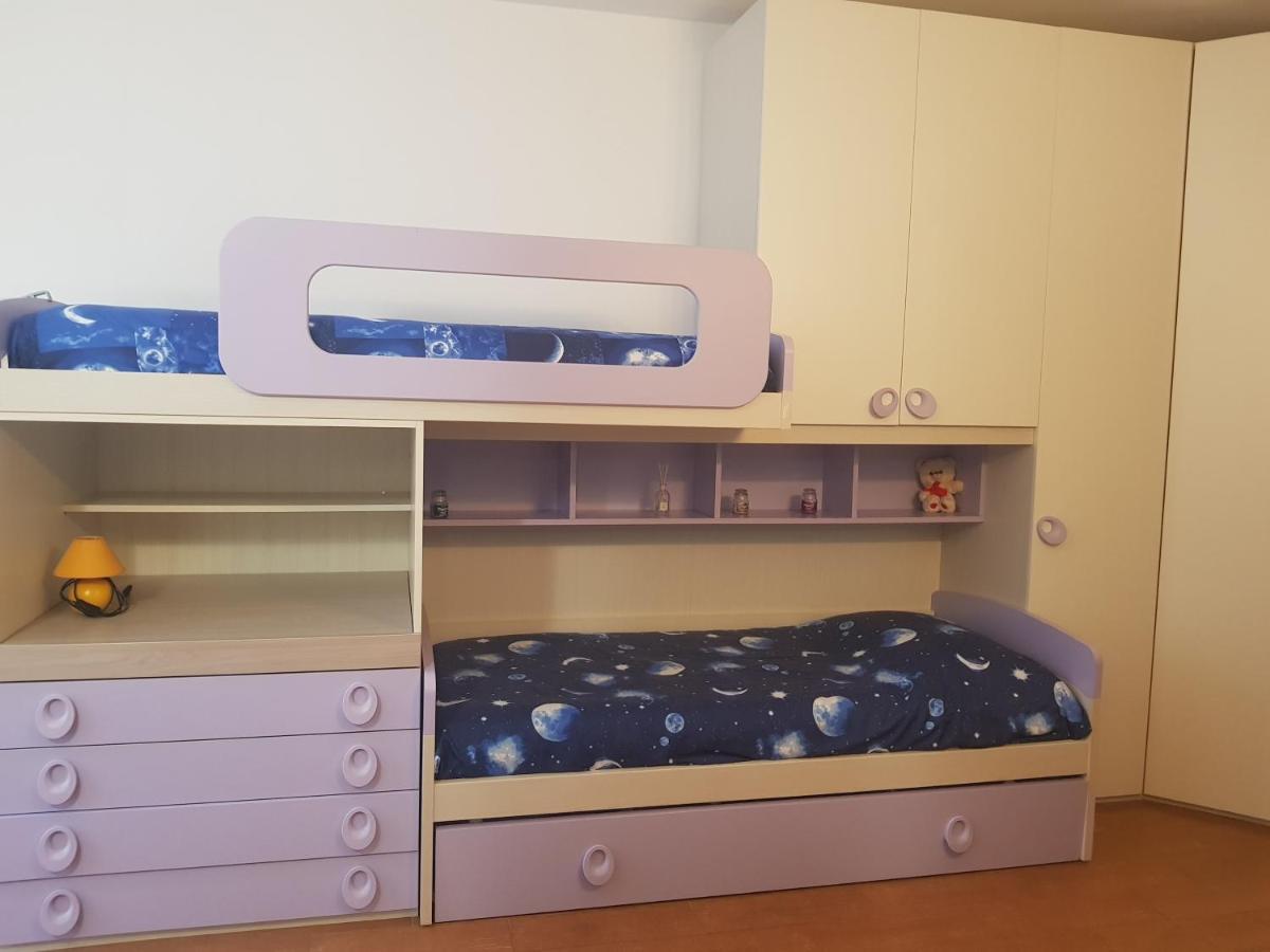 La Quercia Fiorita Hotel Trivolzio ภายนอก รูปภาพ