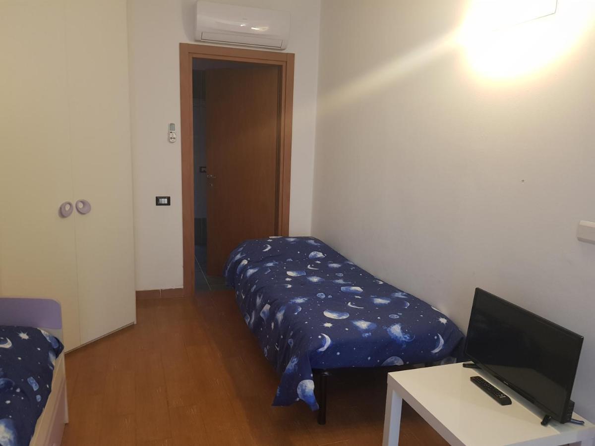 La Quercia Fiorita Hotel Trivolzio ภายนอก รูปภาพ