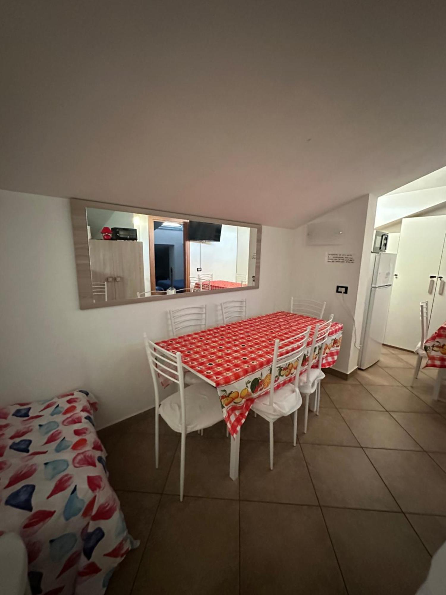 La Quercia Fiorita Hotel Trivolzio ภายนอก รูปภาพ