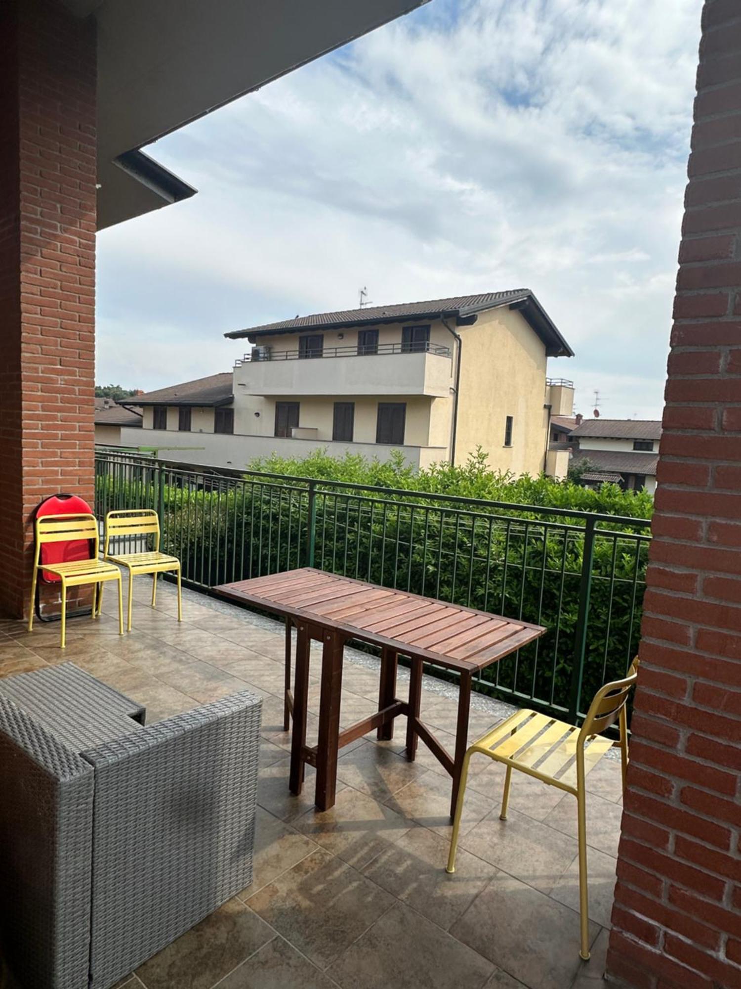 La Quercia Fiorita Hotel Trivolzio ภายนอก รูปภาพ